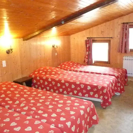 Apartment 10 Pers Avec Piscine Couverte Pres Des Pistes Et Services Pratiques Au Grand-bornand - Fr-1-467-105 Le Grand-Bornand